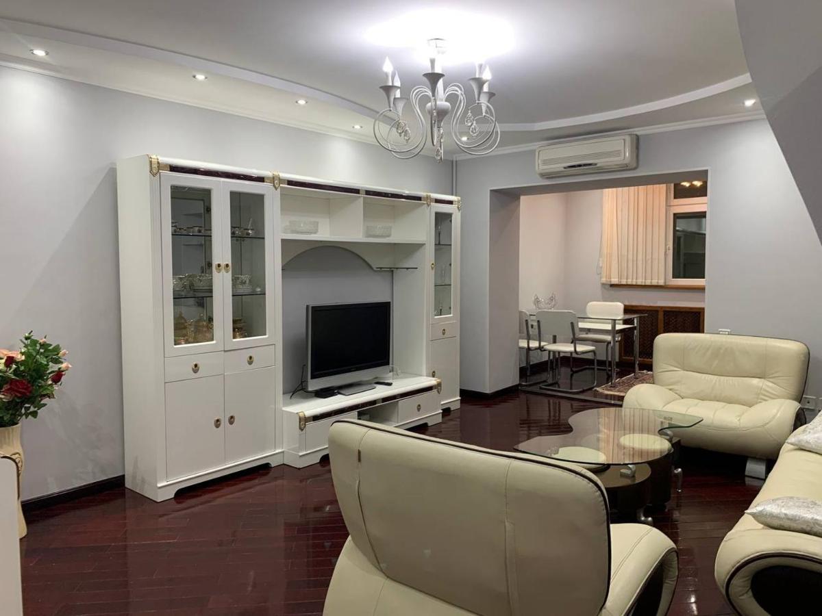 Beautiful Apartments In The Heart Of The City ทาชเคนต์ ภายนอก รูปภาพ
